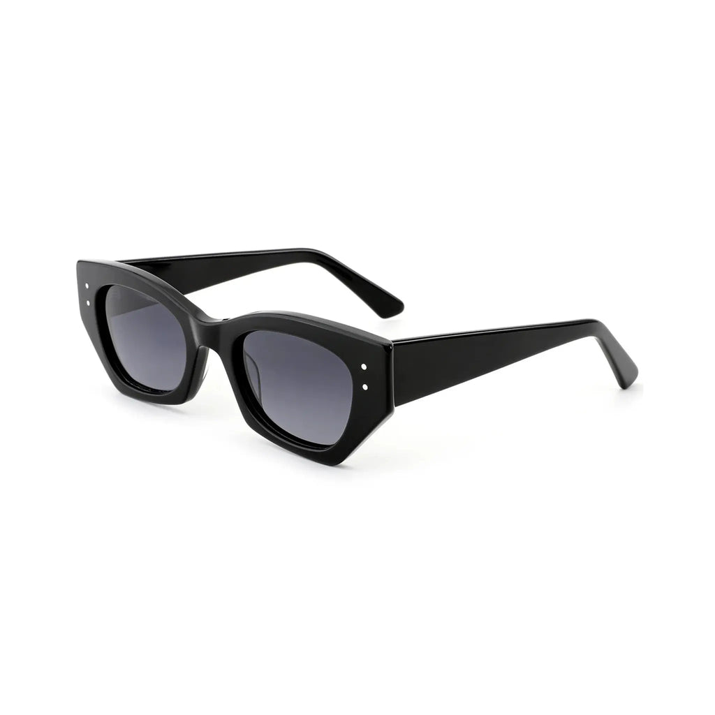 Betty’s Retro Shades Phyllis sunglasses in black with grey gradient lenses