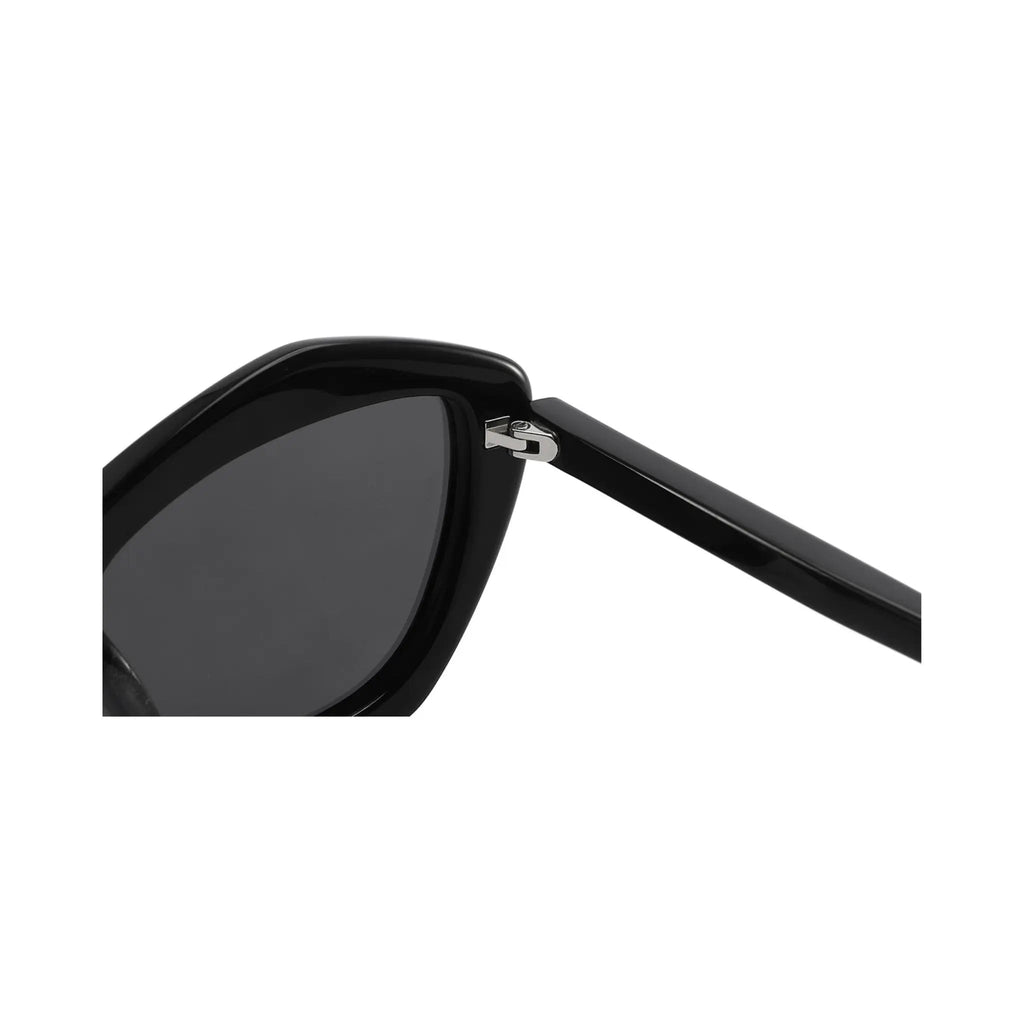 Betty’s Retro Shades Wanada sunglasses in black with dark grey lenses